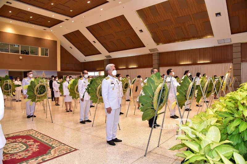 20211013 laying-a-wreath-035.JPG